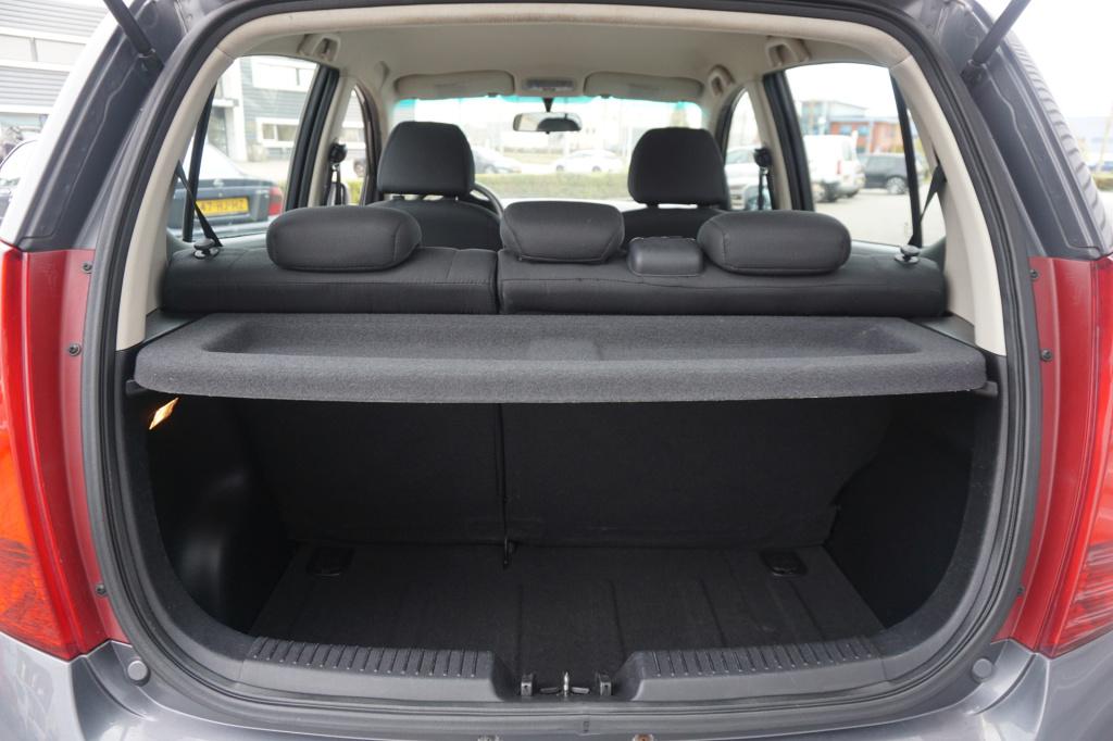 Hyundai I 10 1.25i dynamic cool automaat - airco / elektr. ramen / nap