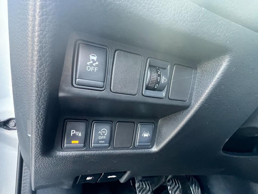 Nissan Qashqai 1.6 tekna, camera, trekhaak enz..