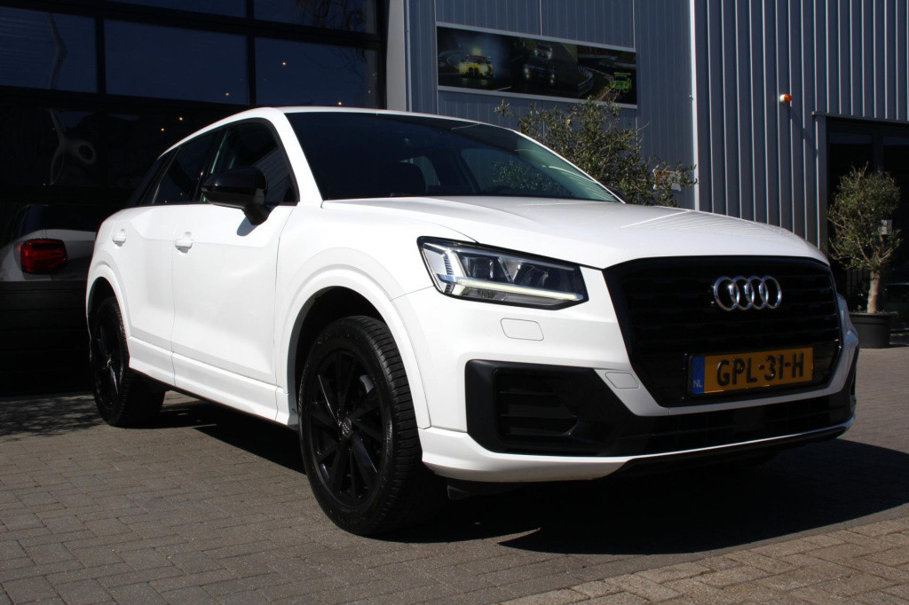 Audi Q2 1.4 tfsi sportline - automaat - acc - led - matrix - apple carplay 