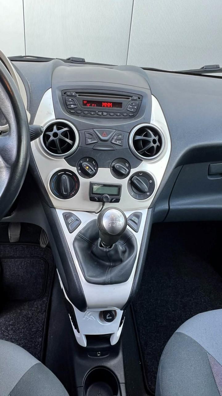 Ford Ka II Titanium bouwj. 01-2011 met 164.564 km NAP