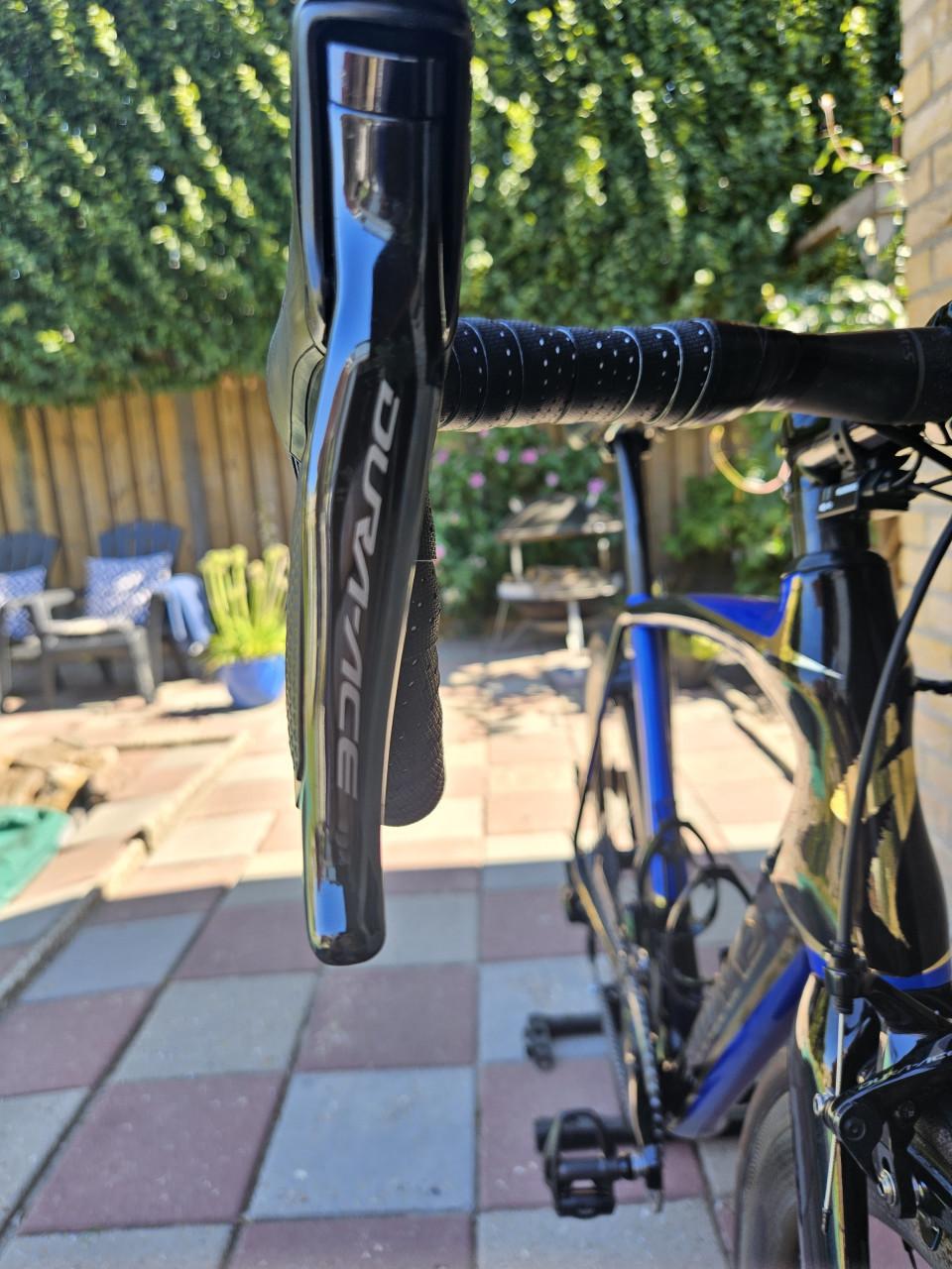 Specialized S-Works Tarmac - Nibali Shark Ed. - Zipp 404 - Dura-Ace Di2