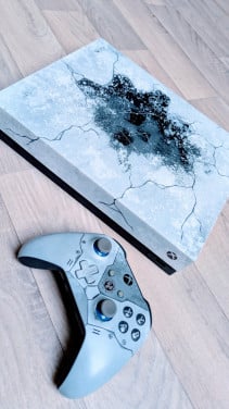 Xbox One X 1TB Gears of War Limited Edition