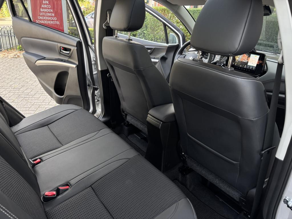 Suzuki Sx4 S-cross style 1.4 boosterjet smart hybrid / panoramadak