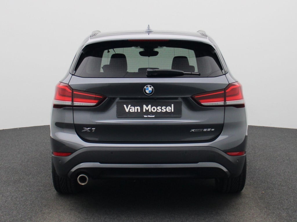BMW X1 xdrive25e executive | automaat | lmv | parkeer sensoren | camera | c