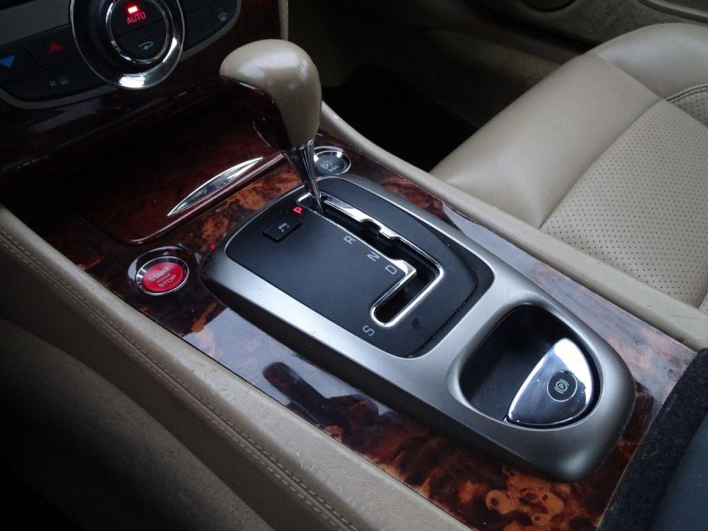 Jaguar Xk 4.2 v8 coupé youngtimer | memory | stuur-&stoelverwarming