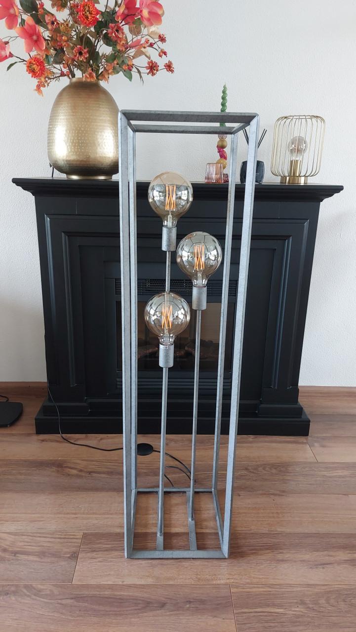 Te koop staande lamp