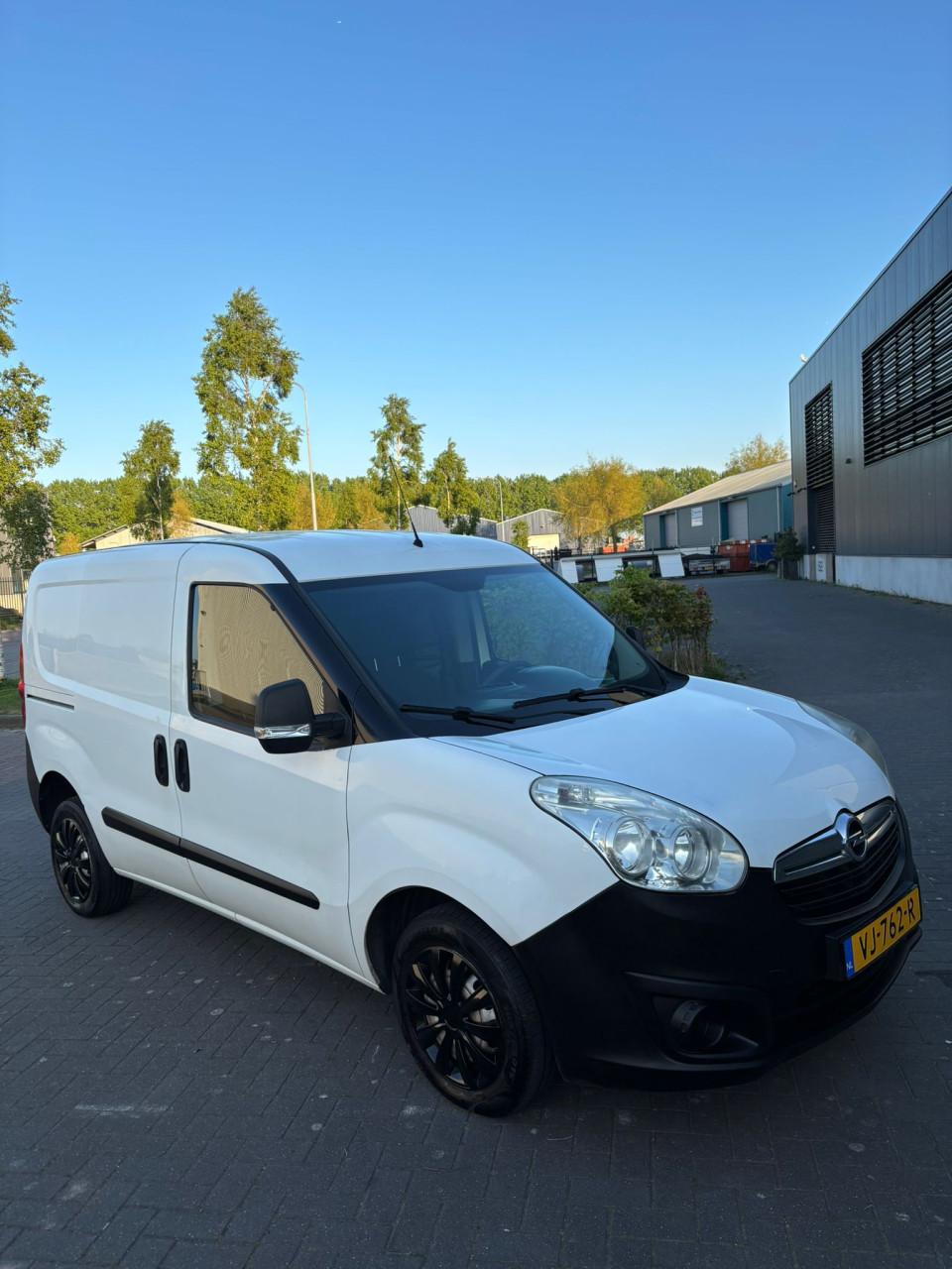 Opel Combo 1.6 D 66KW 2014 | NAP | NIEUWE APK!