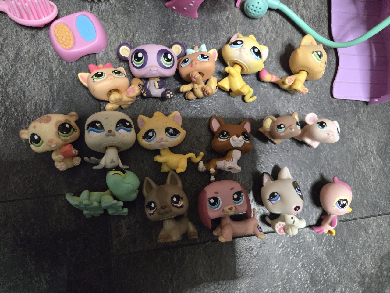 Hele grote verzameling My little pony, incl. 19 pony's en veel assecoires.