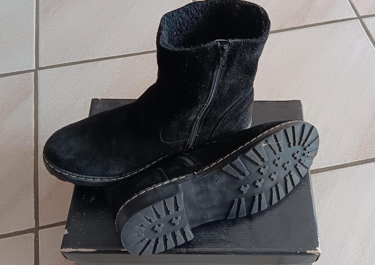 Nette GEVOERDE WINTERLAARZEN (lekker warm)