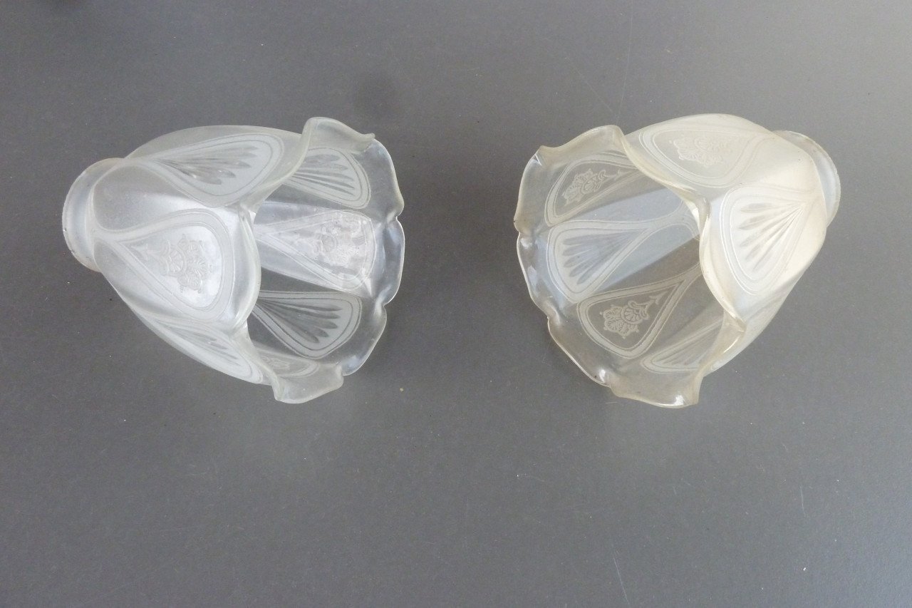 2 stuks oude, glazen lampenkappen vintage antiek