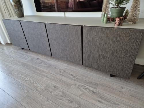 Dressoir Zwart/ wit gewrapt of tv kast.