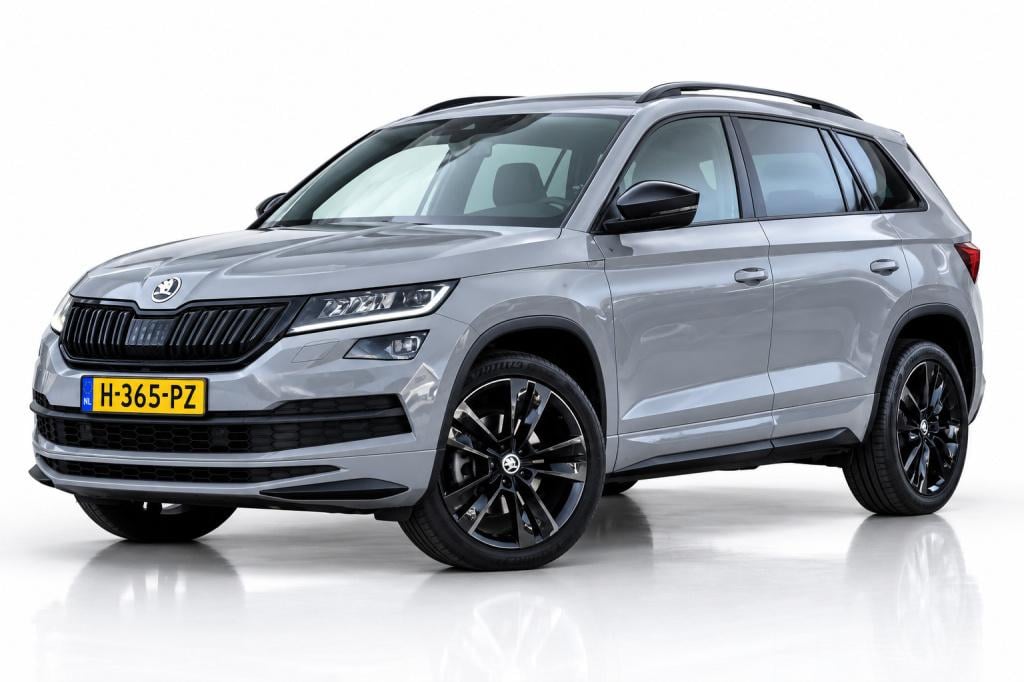 Skoda Karoq 1.5 tsi act sportline | nap | camera | stoelverwarming | apple 