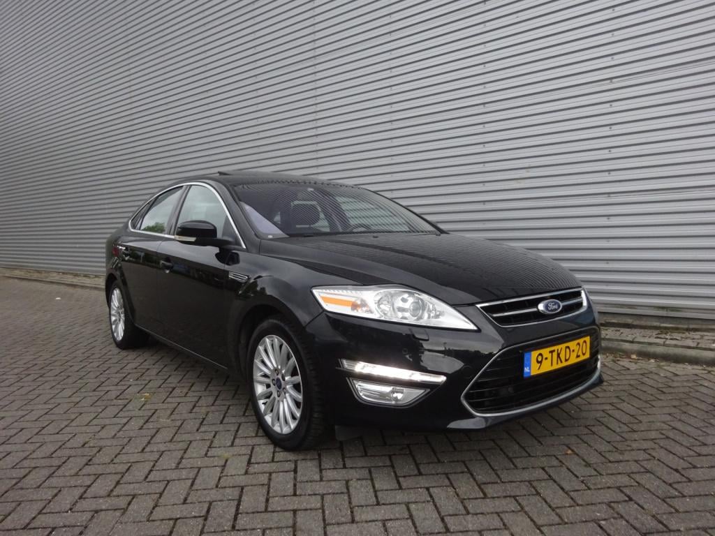 Ford Mondeo 1.6 ecoboost platinum climate / navi / cruise / parkeers. / sto