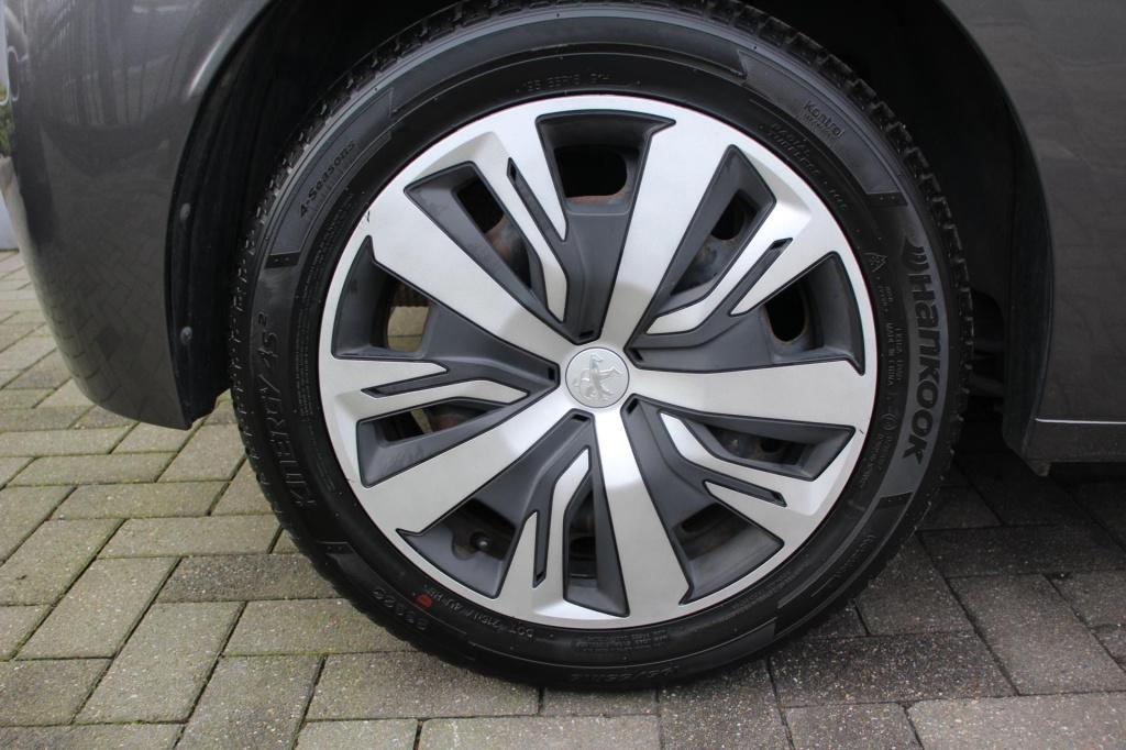 Peugeot 208 1.2 puretech active - navi - carplay - cruise - nap org nederla