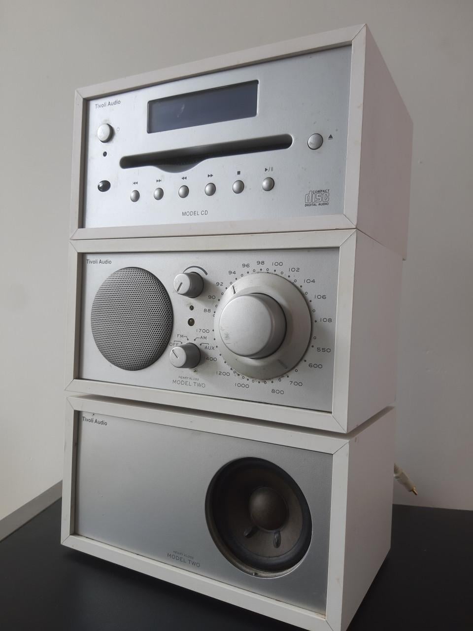 Tivoli. Radio.CD. Subwoofer