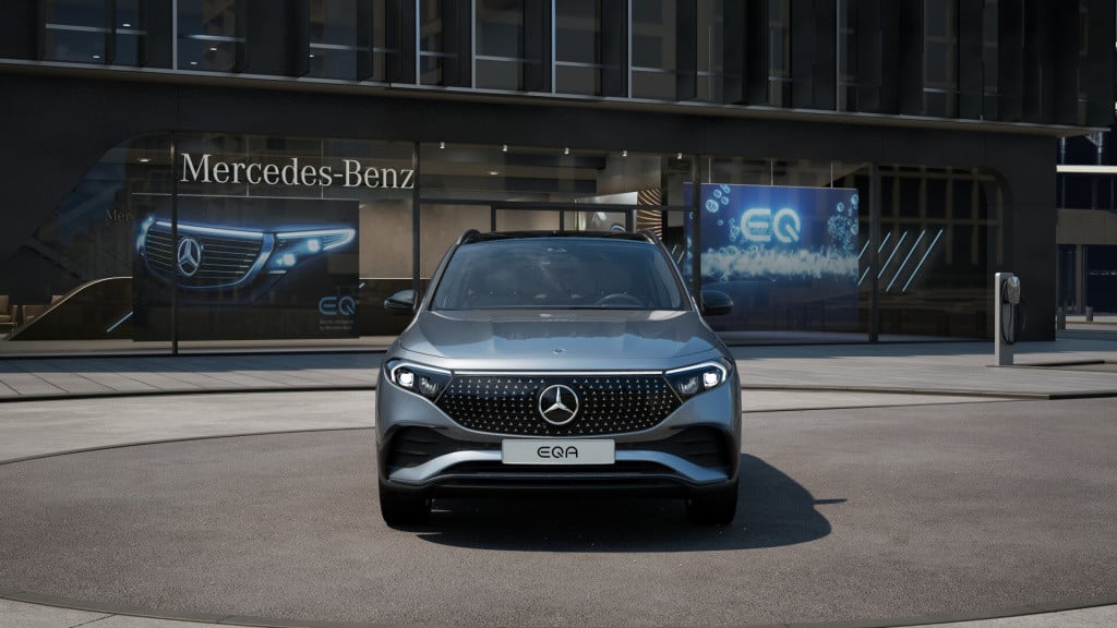 Mercedes-Benz Eqa 250+ business solution amg 71 kwh | trekhaak | nightpakke