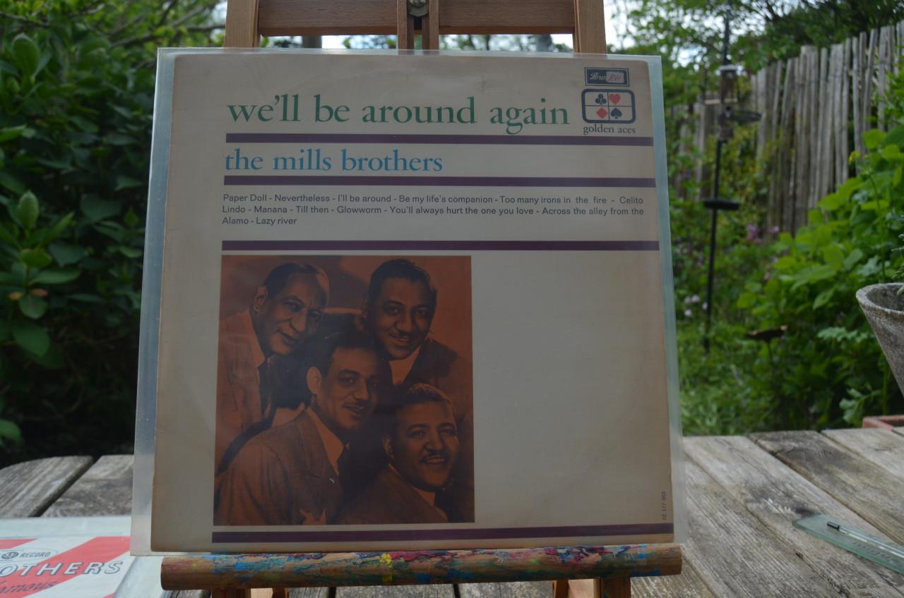 Heel veel LP's Mills Brothers (4)