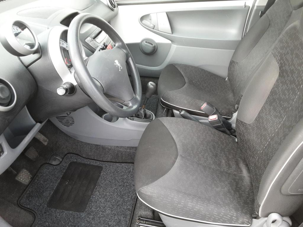 Peugeot 107 1.0-12v millesim 200