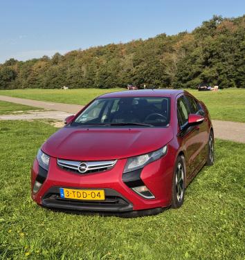 Opel Ampera 2013