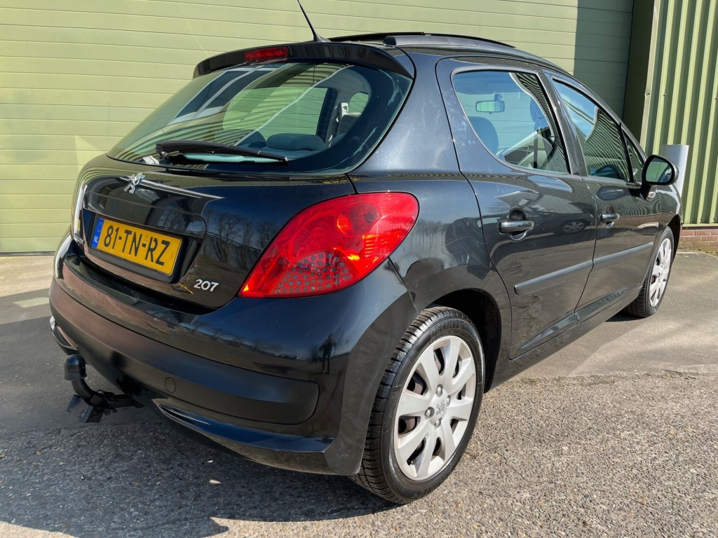 Peugeot 207 1.6 - 16v xt panodak