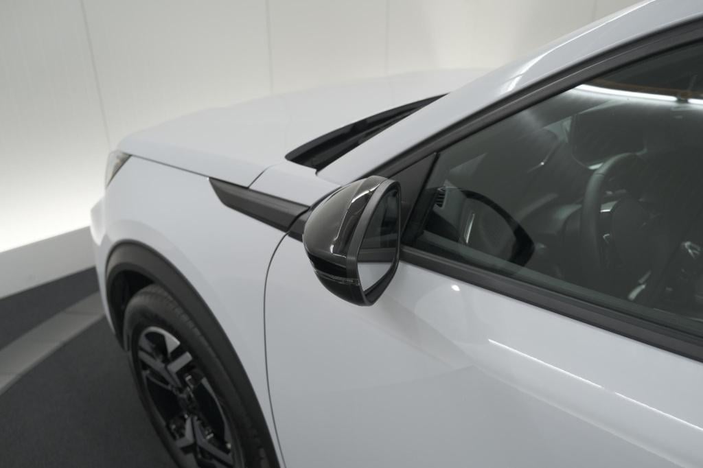 Peugeot 2008 1.2 puretech 100 allure | apple carplay | parkeersensoren | cl