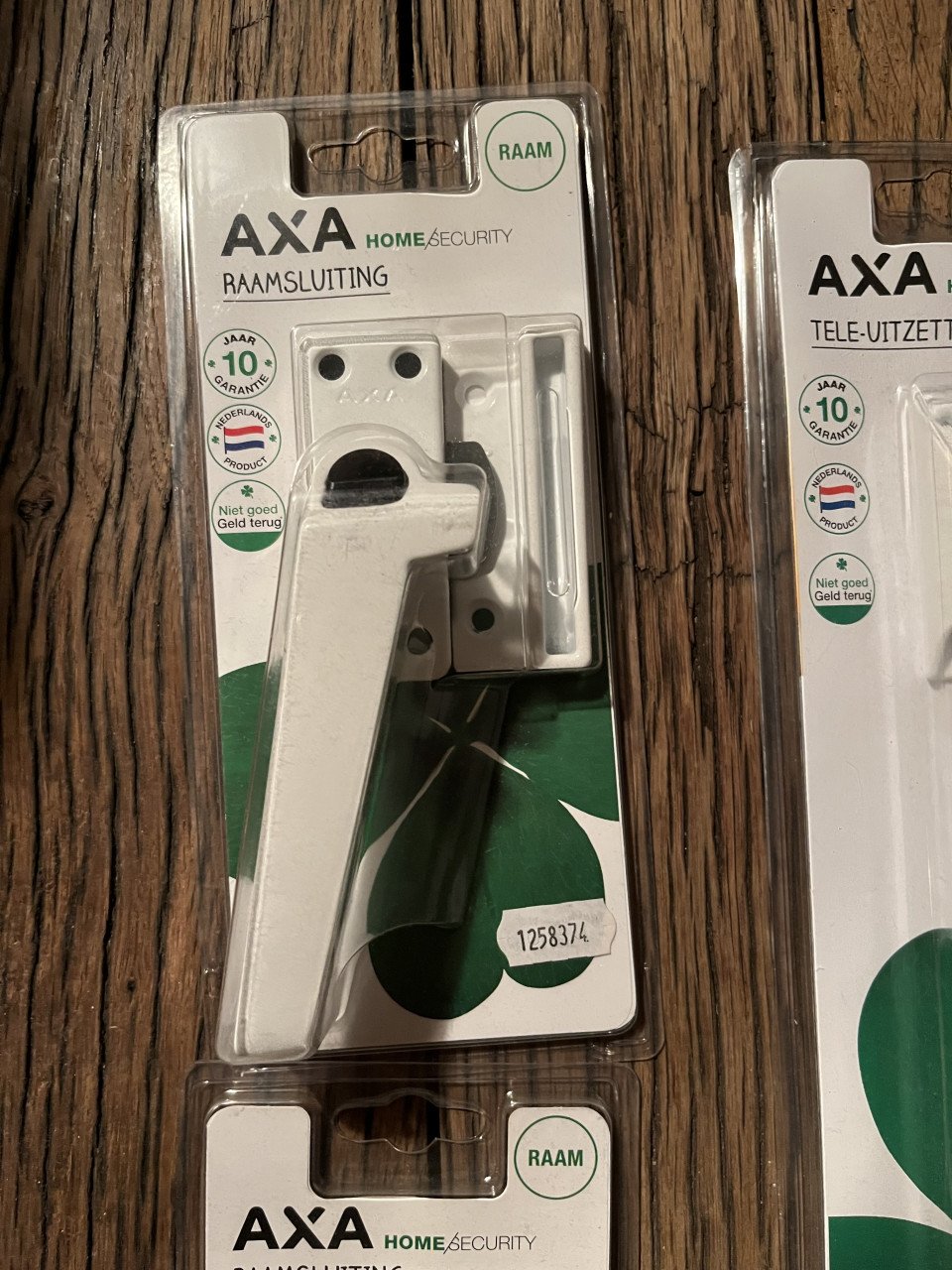 AXA raamsluitingen NIEUW
