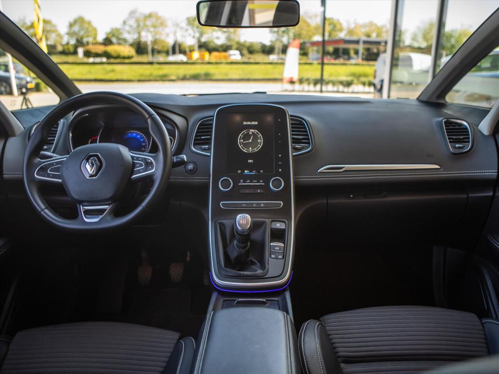 Renault Scenic 1.3 tce 140pk intens | trekhaak | navigatie | park. sensoren