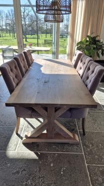 Eiken klooster eettafel met 6 stoelen