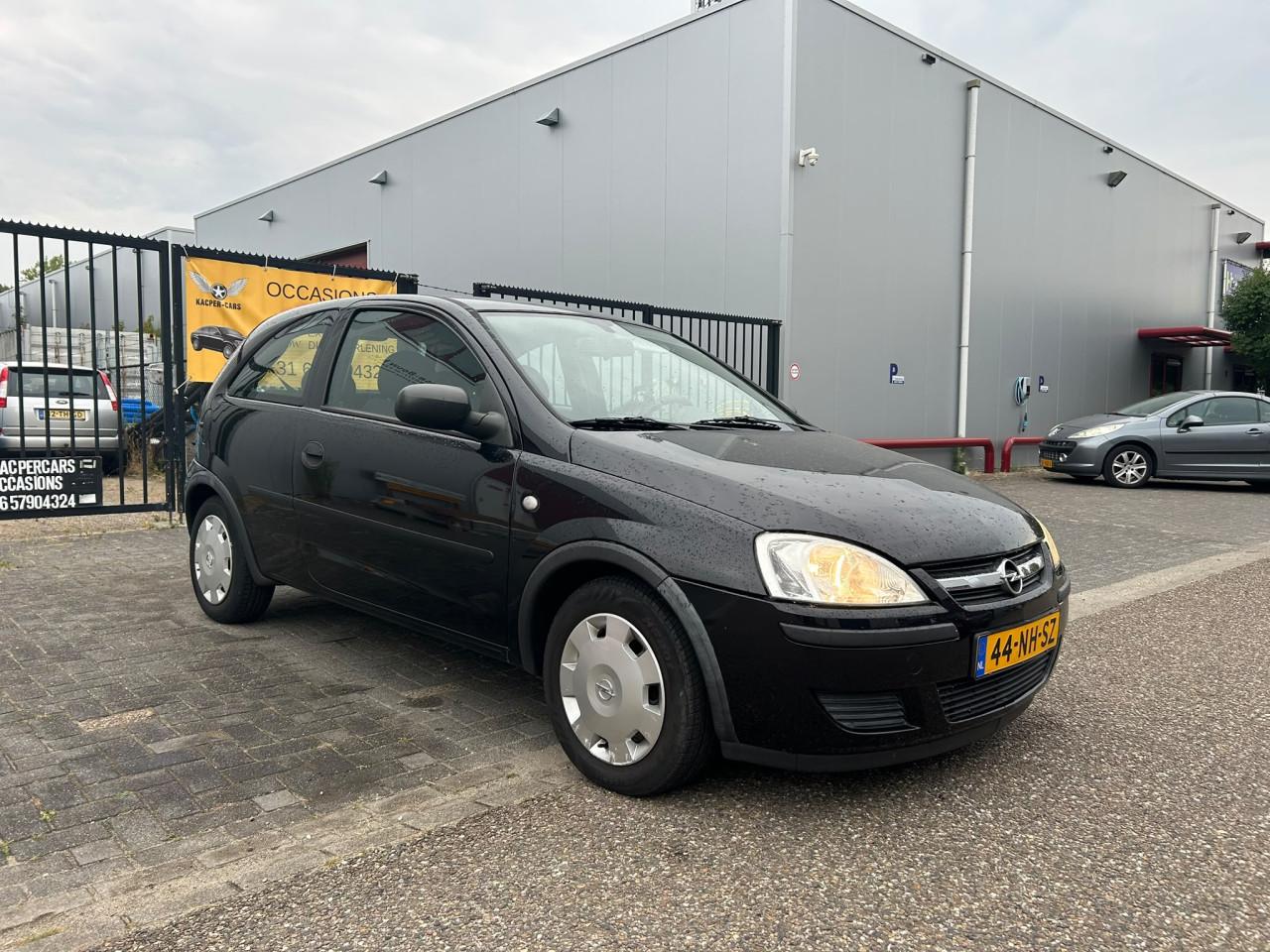 Opel Corsa 1.2-16V Essentia | IJskoude Airco | Lange APK