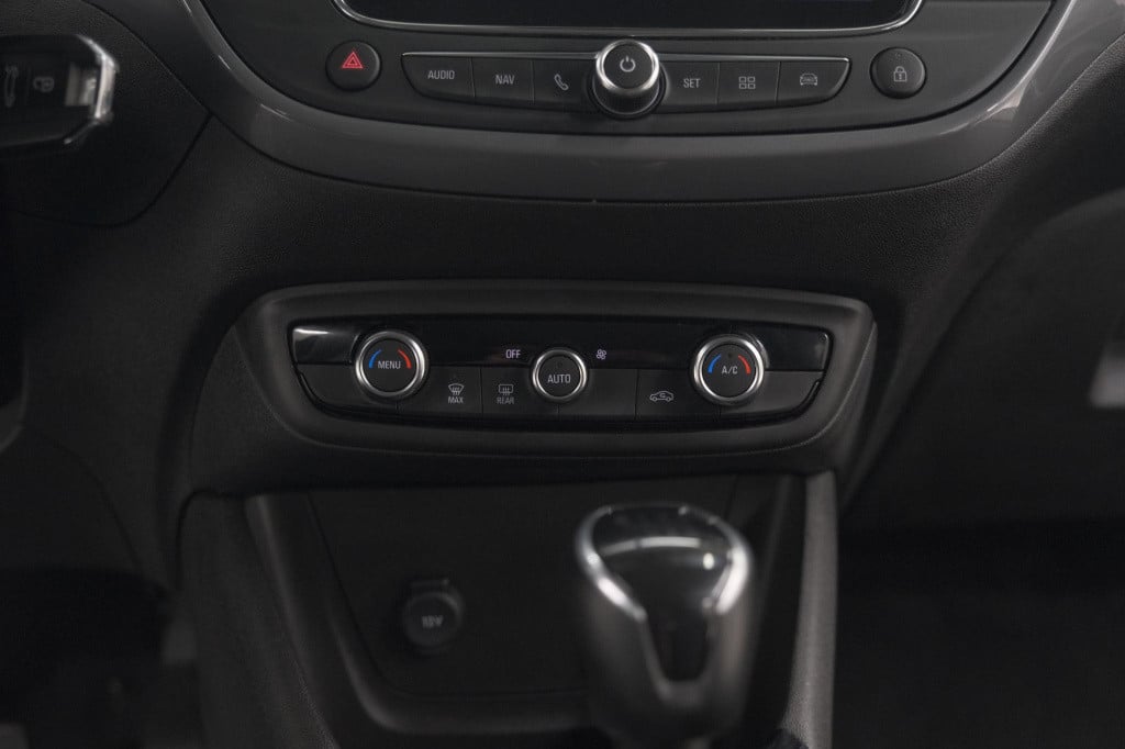 Opel Crossland X turbo 110 elegance | camera | navigatie | parkeersensoren 