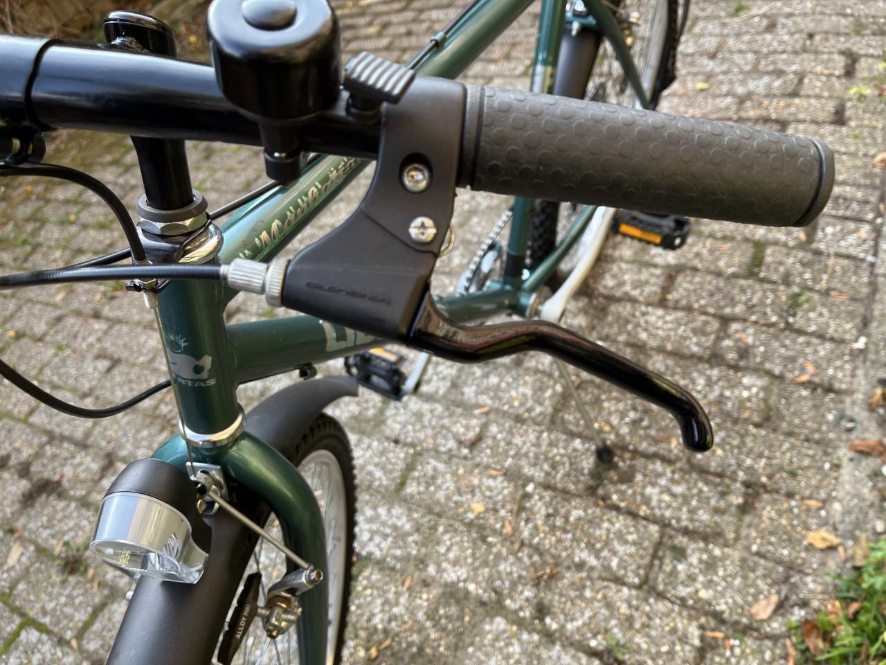 Jongensfiets / Mountainbike & versn. Handrem, verlicht enz. Mooi & OK.