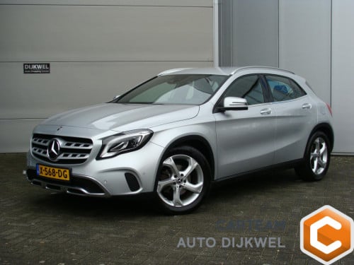 Mercedes-Benz Gla-klasse 180 premium urban