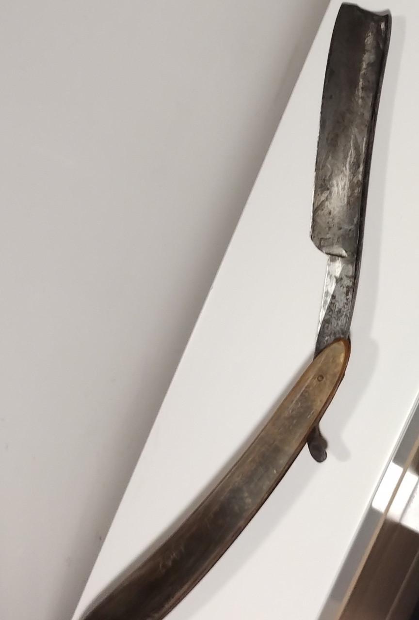 Barbiersmes gebr PITTS Cheffield.