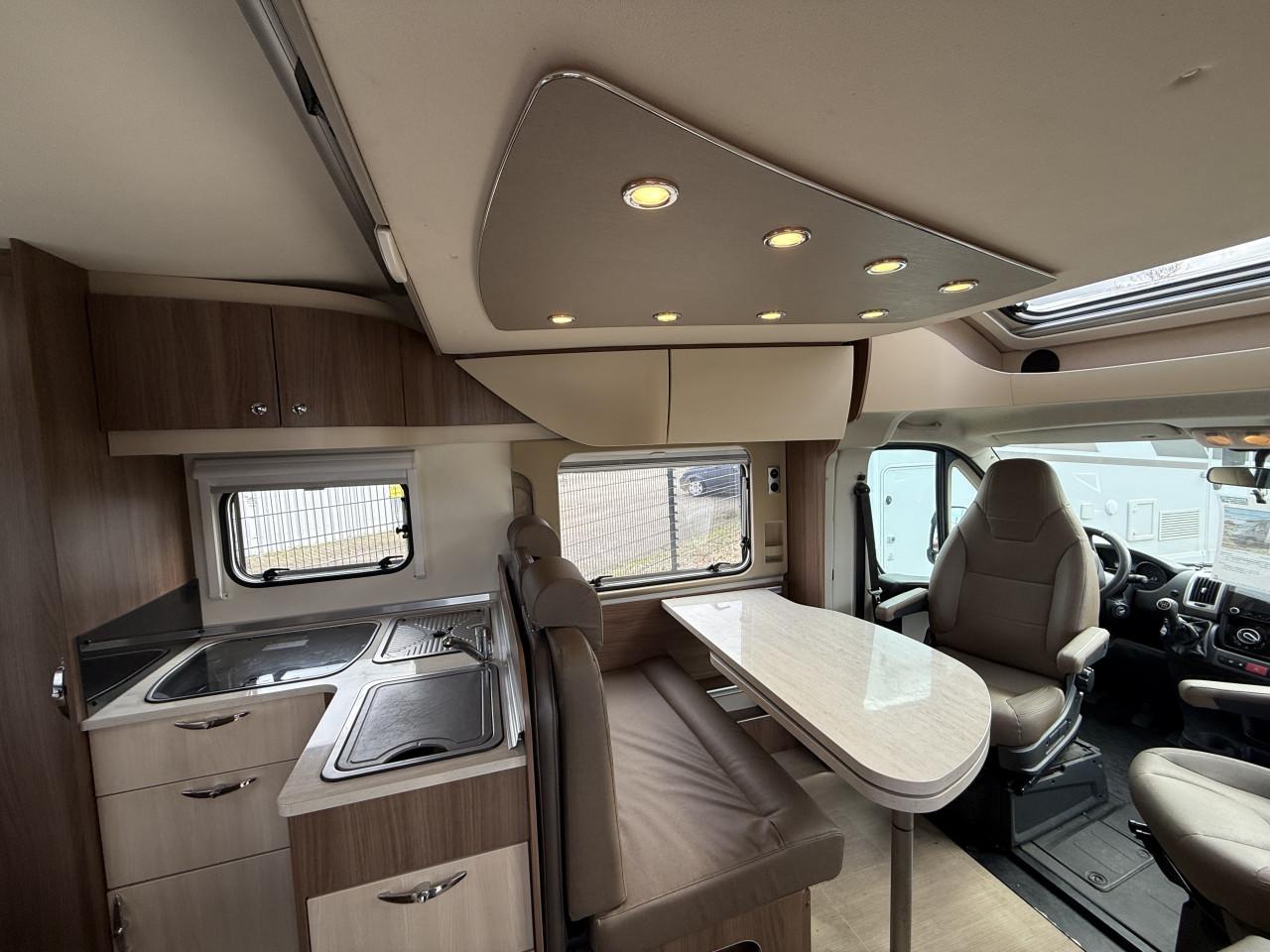 Fiat | Burstner BT 6641 - Half-integraal camper met nieuwe bekleding!