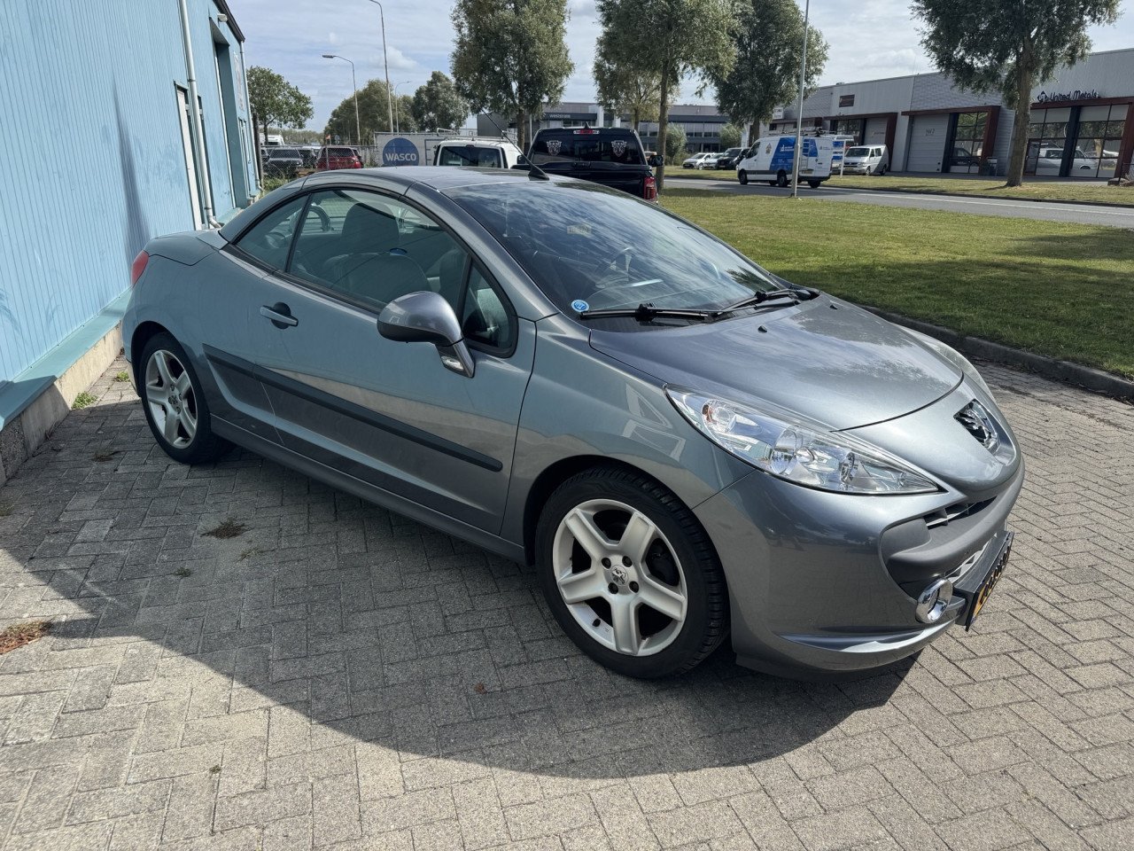 Zeer Leuke Peugeot 207 CC 1.6VTI