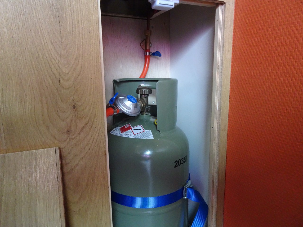 Camper off-grid - onopvallend vrij staan - variabel interieur