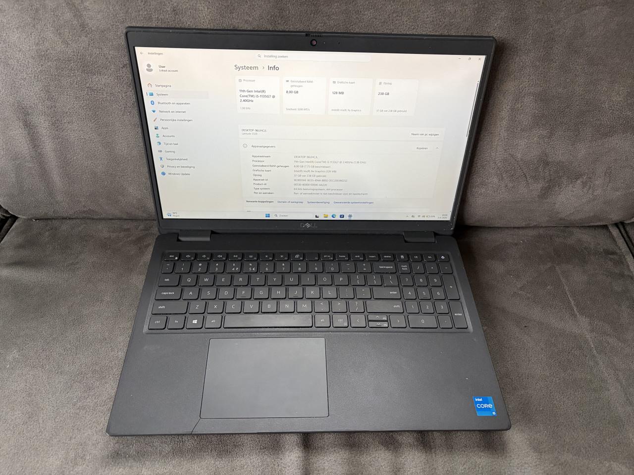 Dell Latitude 3520 |Intel i5 | 8GB | 256GB SSD | Windows 11