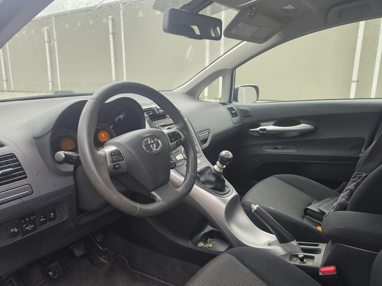 Toyota Auris 1.6 Dynamic