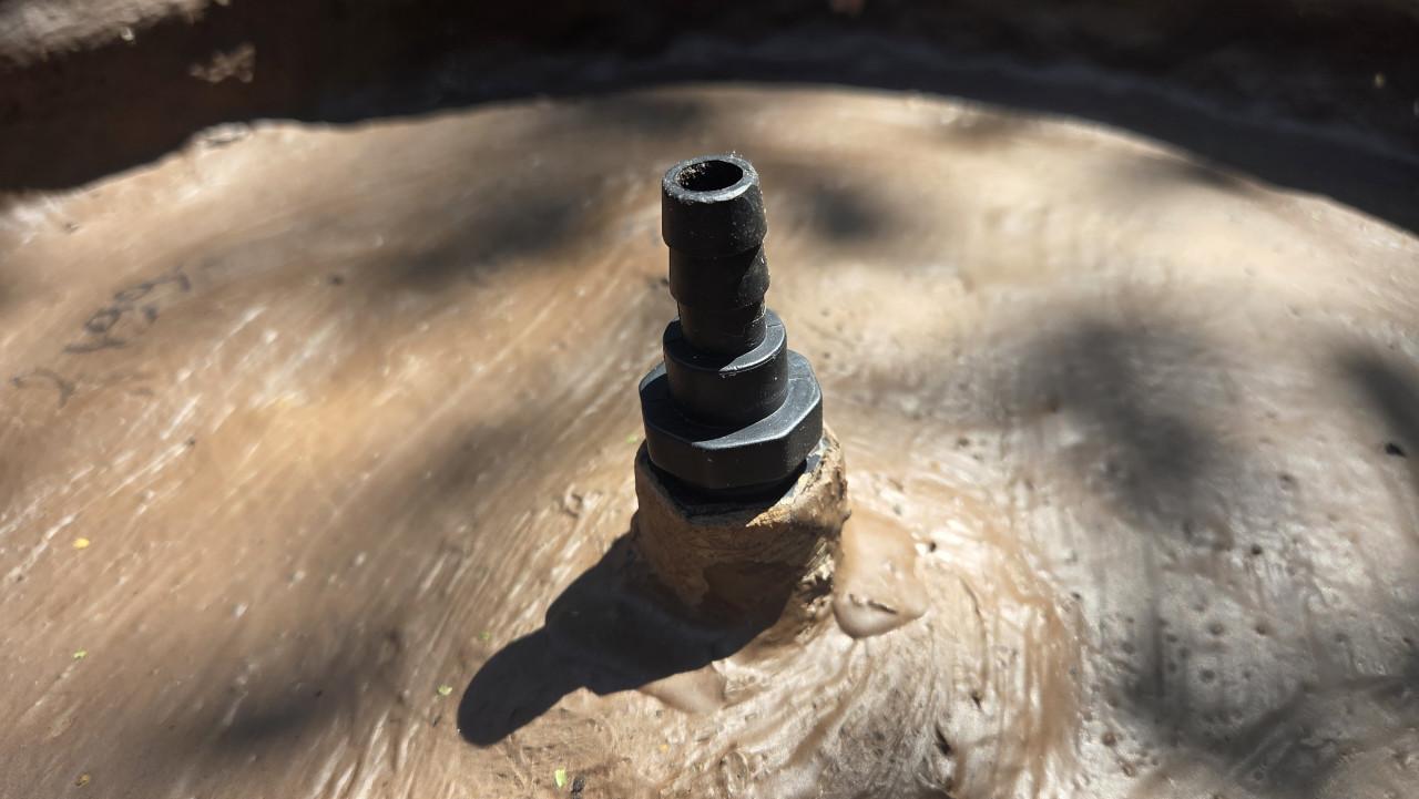 Mooi rond waterornament / fontein voor in de tuin