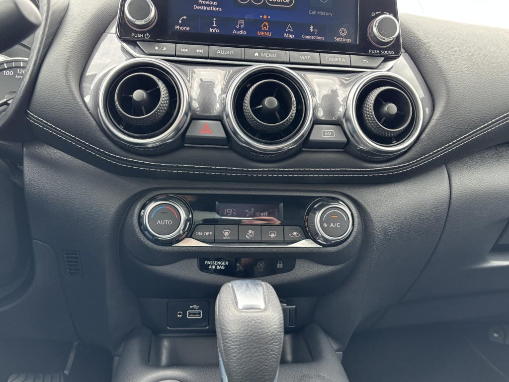Nissan Juke 1.6 hybrid n-connecta | navigatie | camera | keyless entry | le