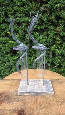 🌿2 smalle kleine vaasjes op voetstuk met metalen decorati