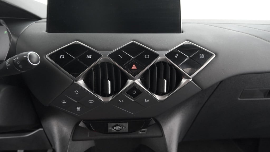 Ds Ds 3 crossback puretech 100 montmartre | parkeersensoren | apple carplay
