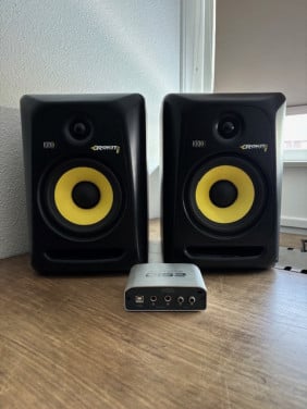 KRK Rokit 6 speakers + audio interface en benodigdheden