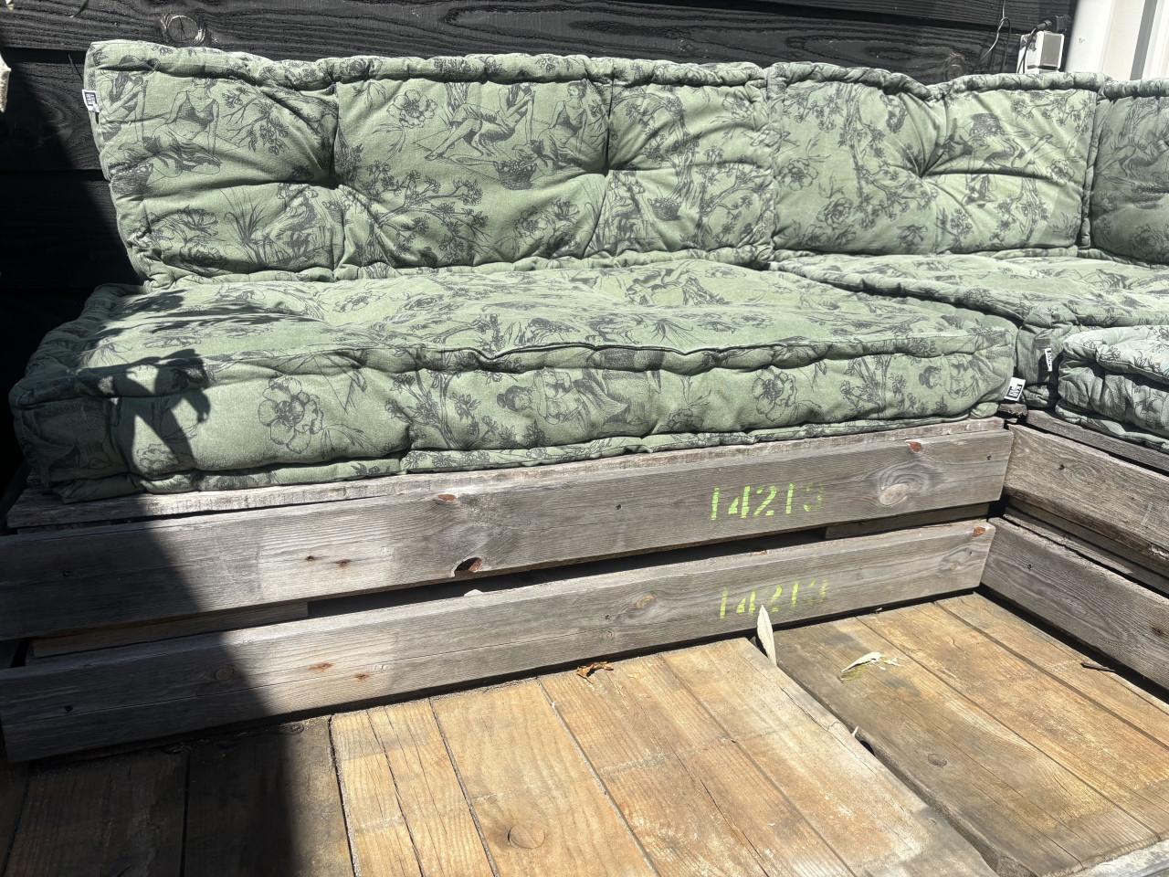 Lounge set