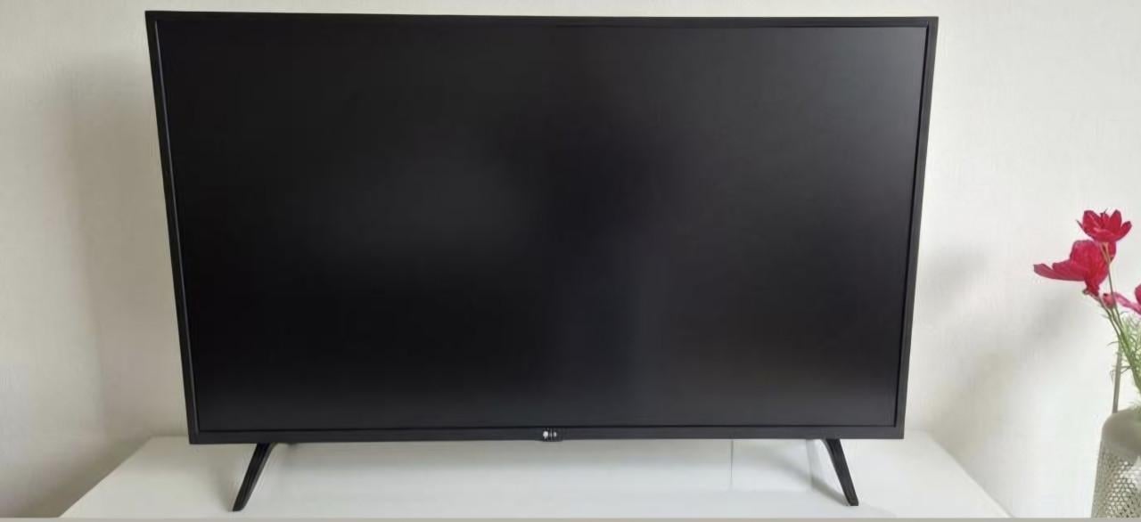 LG 43LM6300PLA Smart TV 43 inch Full HD met WebOS