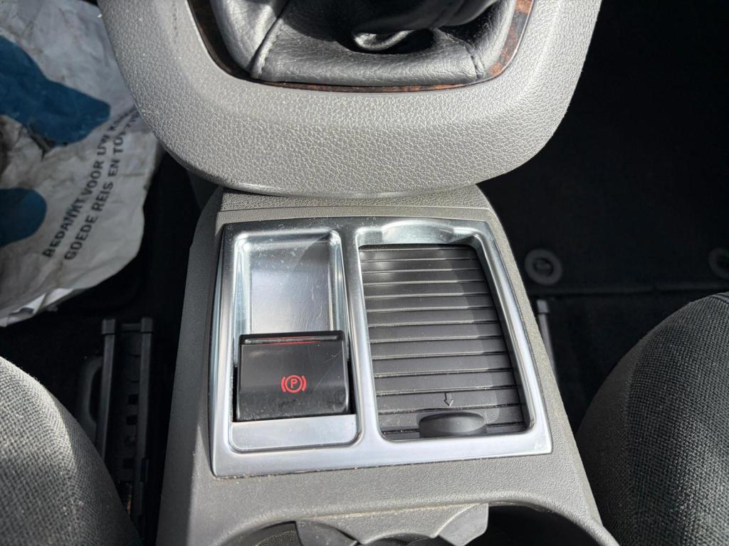 Ford C-max focus 2.0-16v ghia/153.000 nap/dealer onderhouden/trekhaak/andro