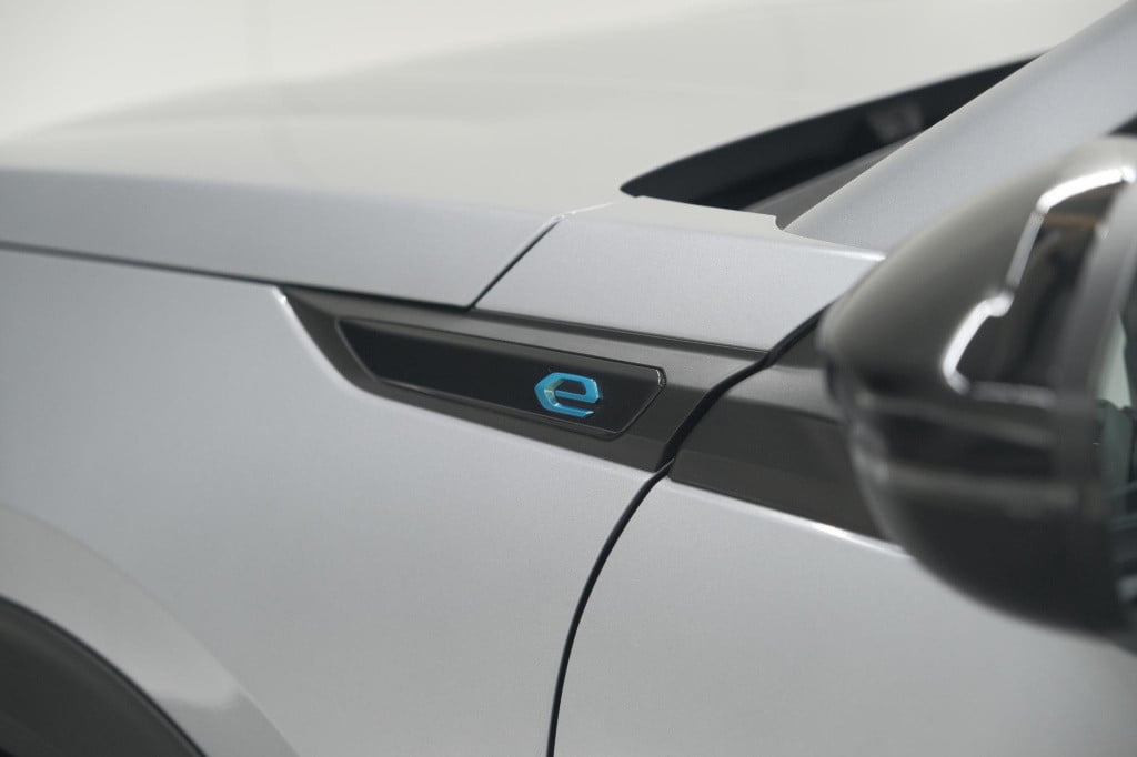 Peugeot E-2008 ev active 50 kwh | camera | navigatie | climate control | ap