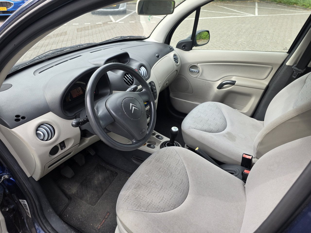 Koopje  Citroën C3 1.1i  € 500,-