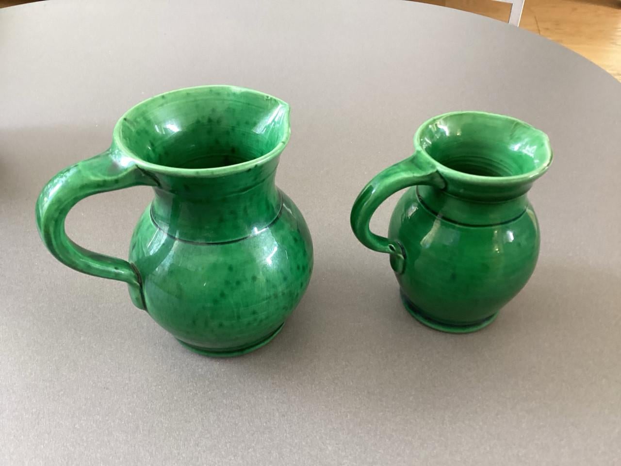 Vintage kannetjes. 2 x Groen Glazuur.