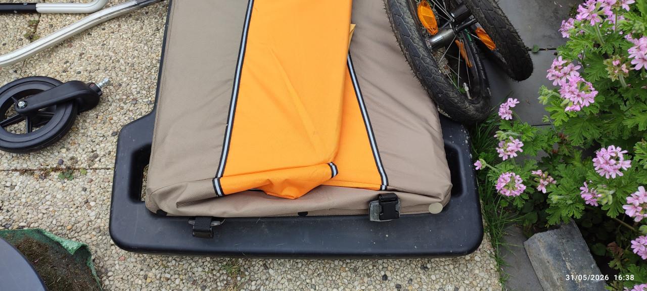 Croozer Cargo fietsaanhanger (of handkar) + reservewiel